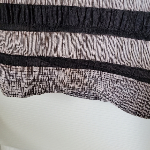 Hunter Bell “The Monroe” Top- Black and Gray/ Size Small - Picture 7 of 9